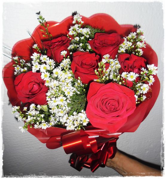 Buquê com 6 Rosas